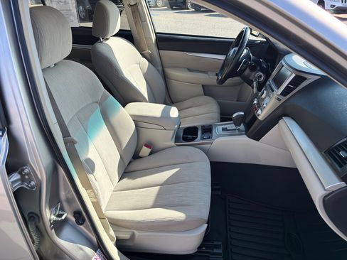 Used 2014 Subaru Outback 2.5i Premium image 25