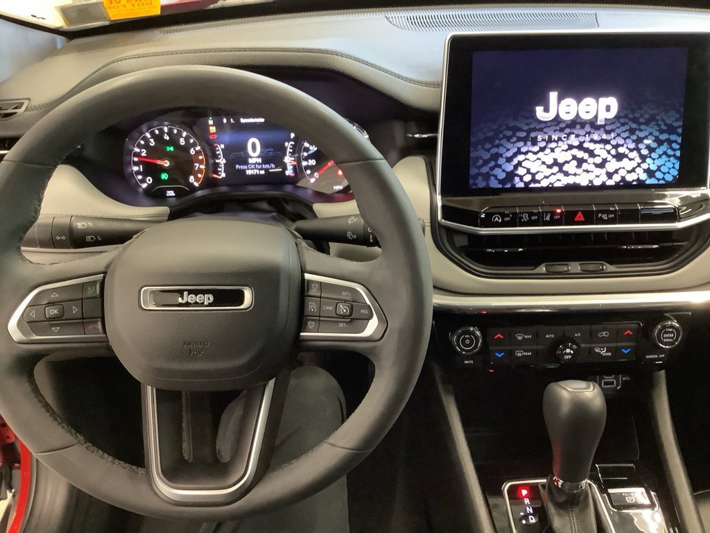 Used 2023 Jeep Compass Limited AWD/4WD image 14