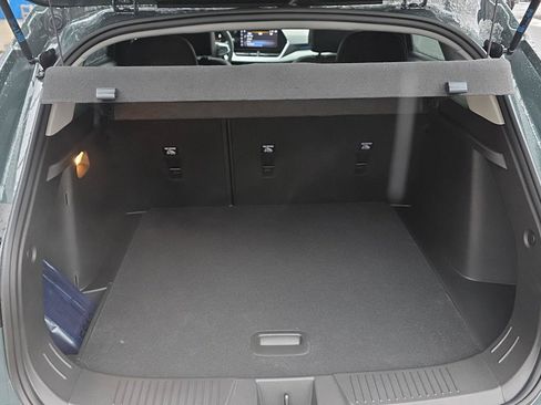 New 2025 Chevrolet Trax LT w/ Sunroof Package FWD image 22