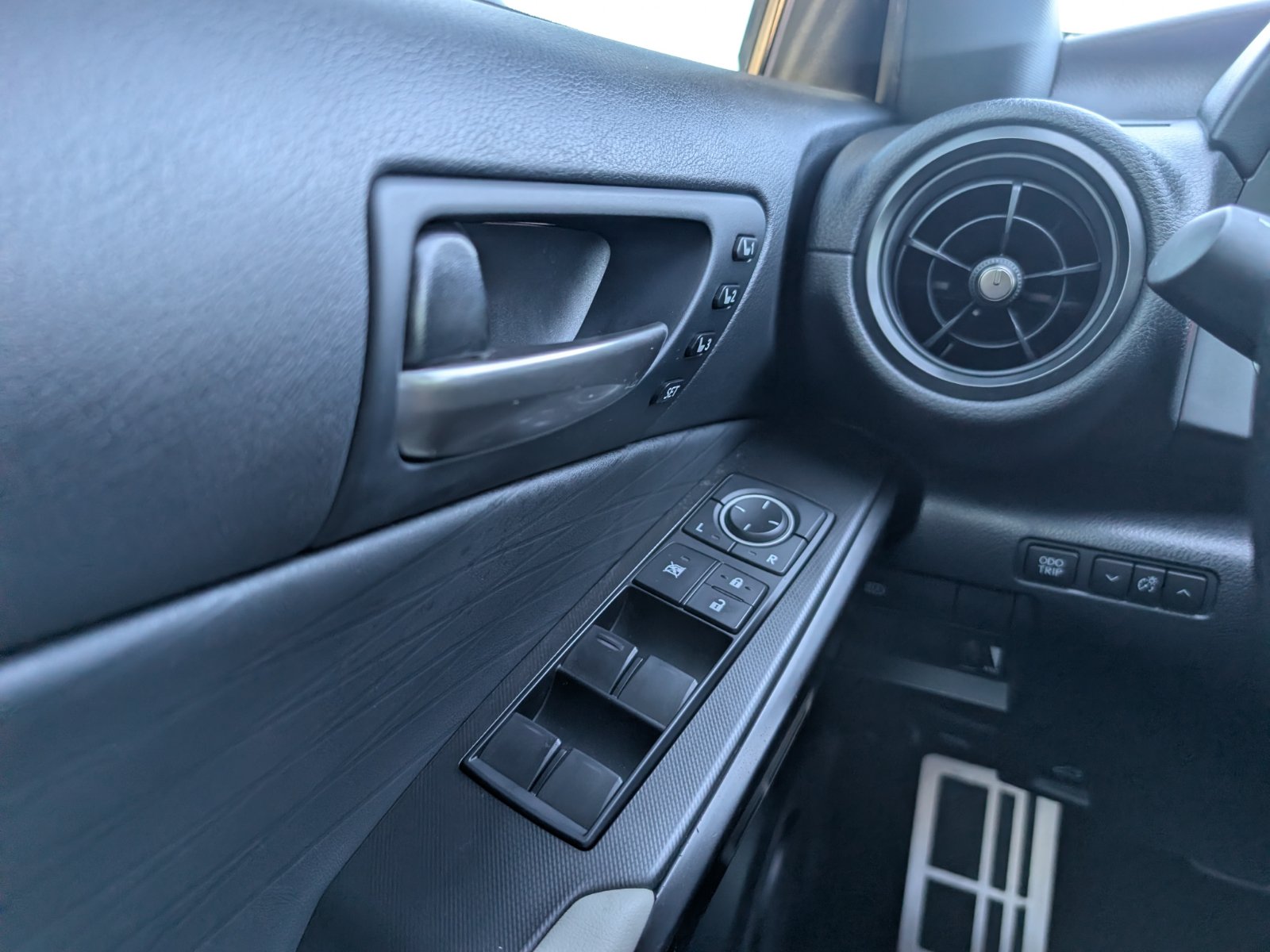Used 2024 Lexus IS 350 F Sport w/ Memory Package RWD image 20