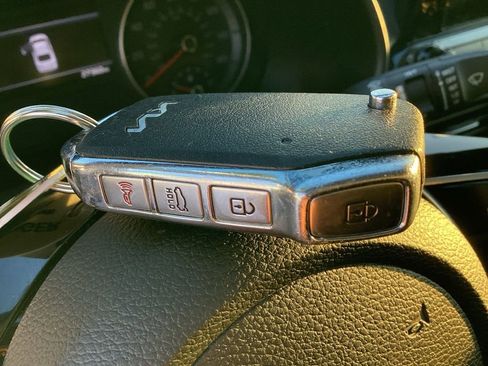 Used 2023 Kia Forte LXS w/ LXS Technology Package image 28