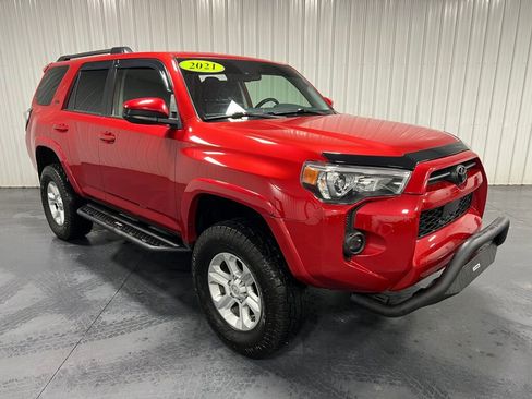 Used 2021 Toyota 4Runner SR5 image 17