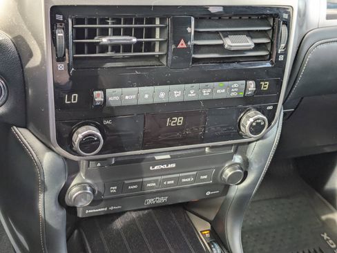 Used 2023 Lexus GX 460 Premium image 21