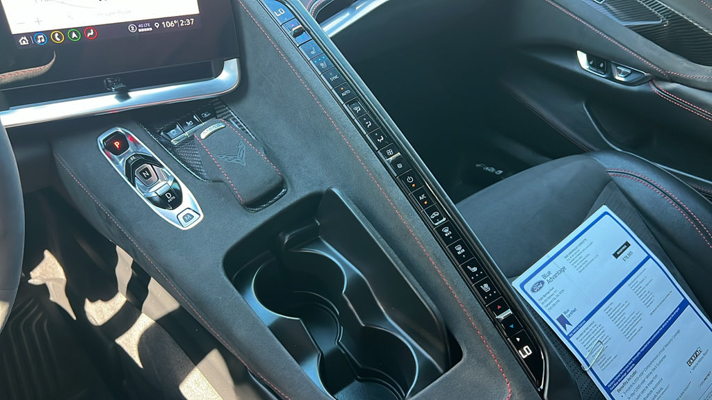 Used 2022 Chevrolet Corvette Stingray Premium Cpe w/ Z51 Performance Package RWD image 13