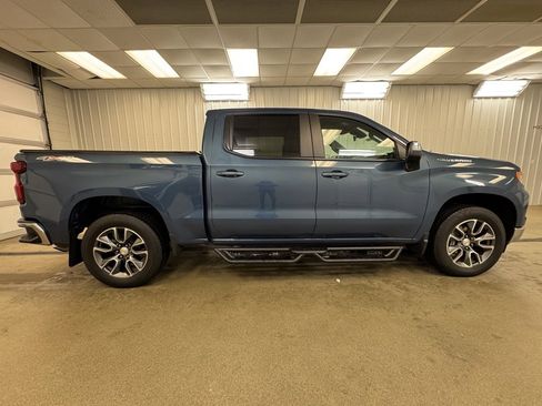 Used 2024 Chevrolet Silverado 1500 LT image 5