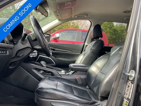 Used 2020 Kia Telluride LX image 2