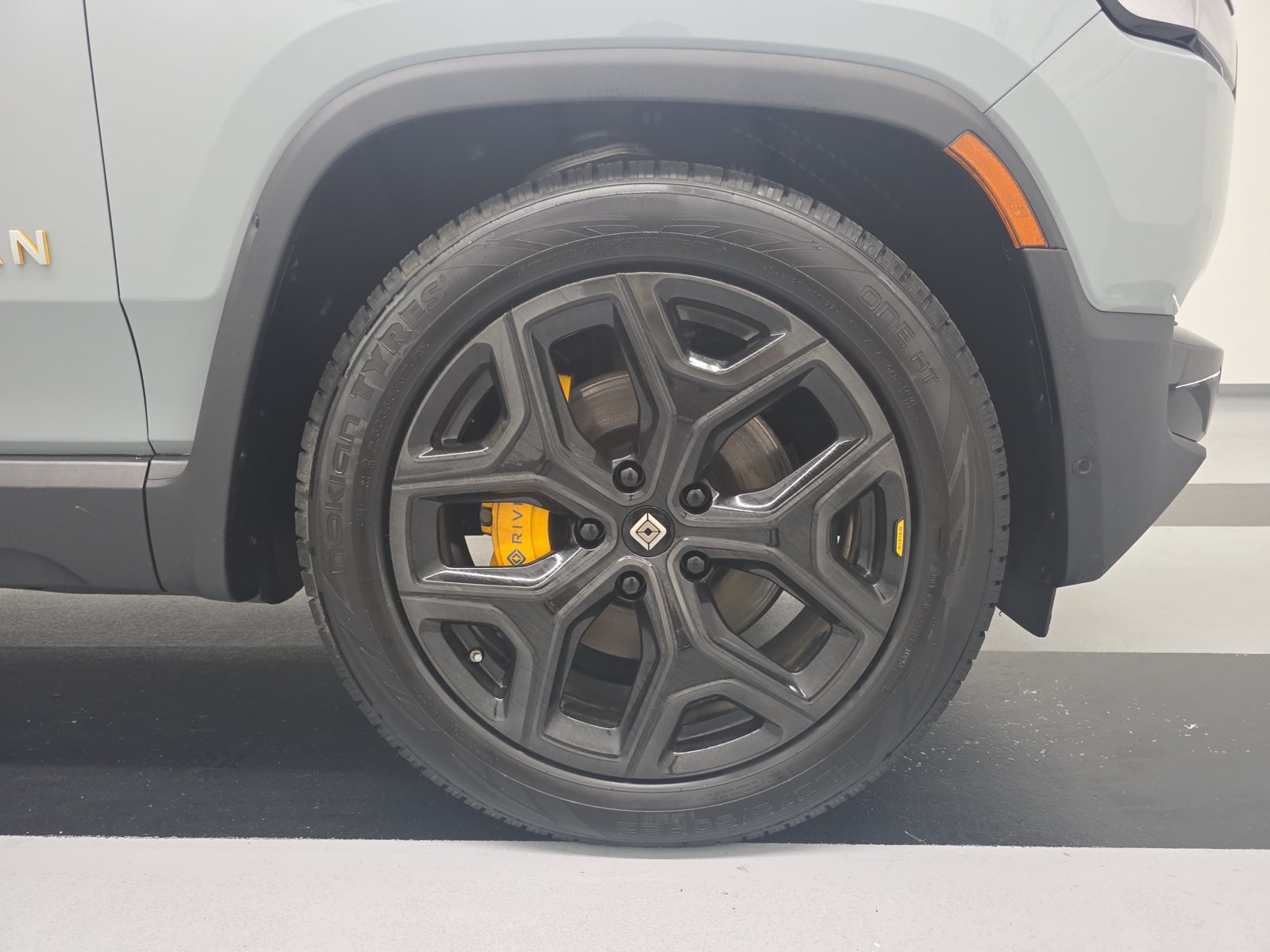 Used 2023 Rivian R1S Adventure Quad AWD/4WD image 11