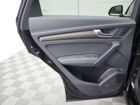 Used 2025 Audi Q5 2.0T Premium Plus w/ Premium Plus Package image 28