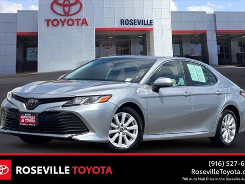 Certified 2019 Toyota Camry LE FWD image 1