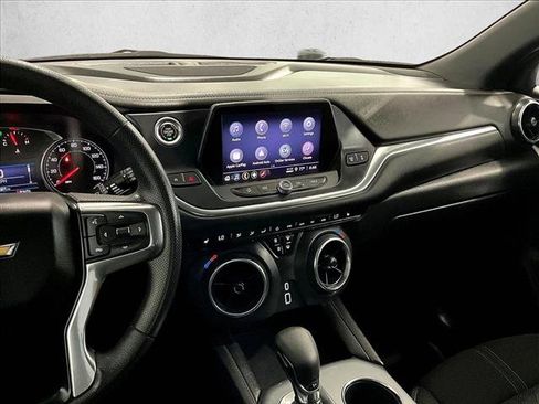 Certified 2022 Chevrolet Blazer LT FWD image 8