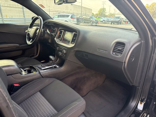 Used 2018 Dodge Charger GT w/ Blacktop Package AWD/4WD image 27