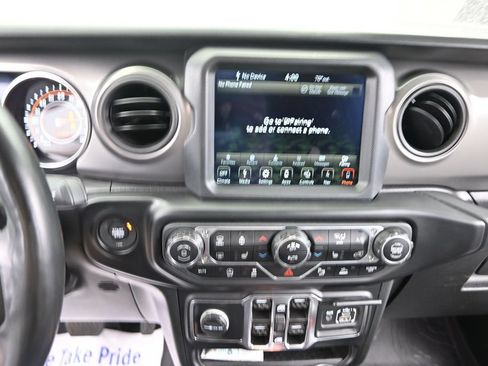 Used 2021 Jeep Wrangler Unlimited Sport AWD/4WD image 21
