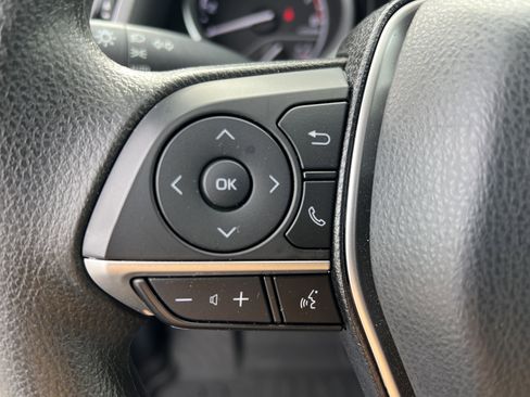 Certified 2022 Toyota Camry LE image 10