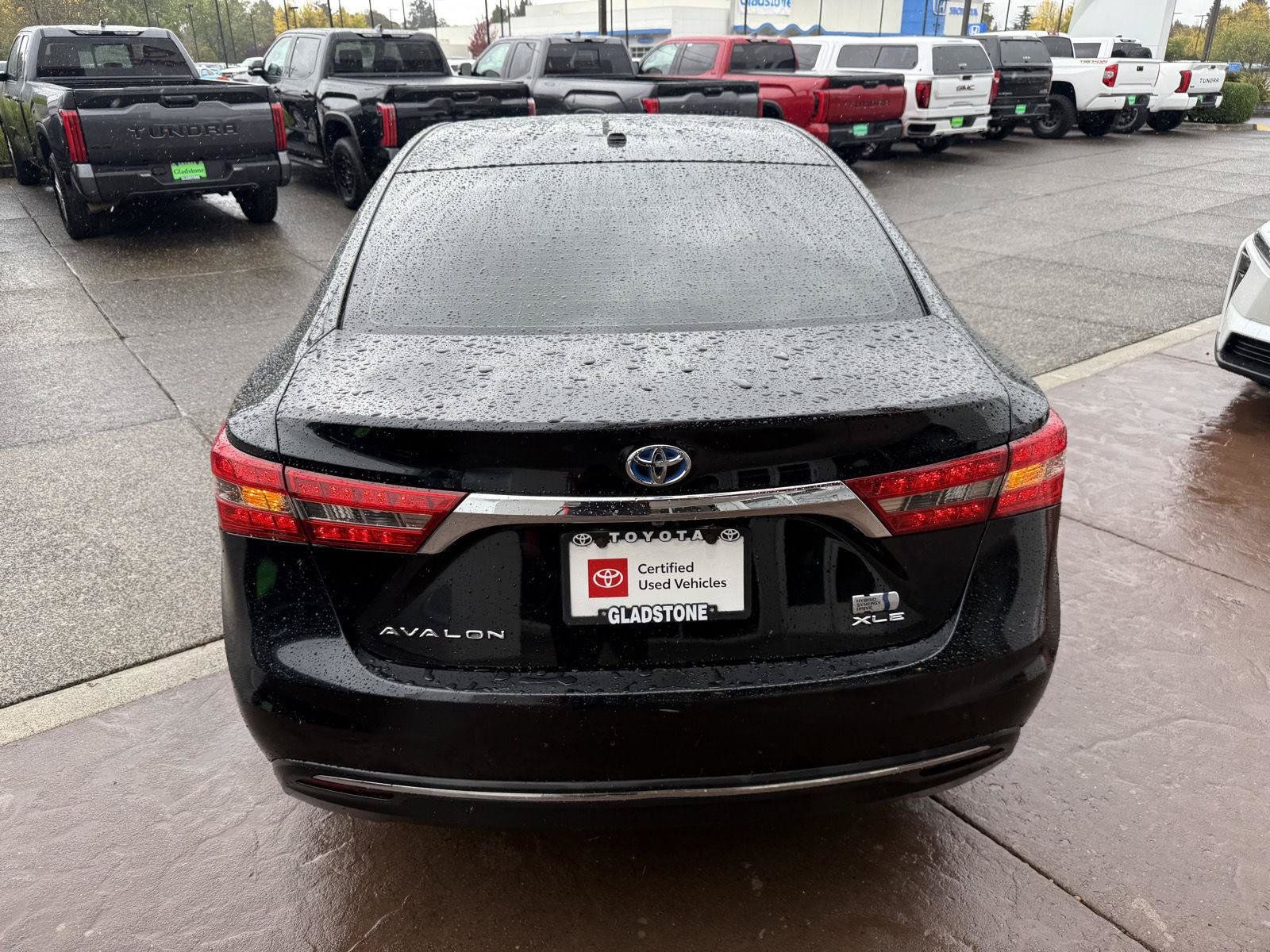 Certified 2017 Toyota Avalon XLE Plus w/ All Weather Liner Package FWD image 6