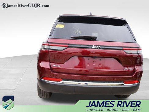 Used 2024 Jeep Grand Cherokee Limited AWD/4WD image 14