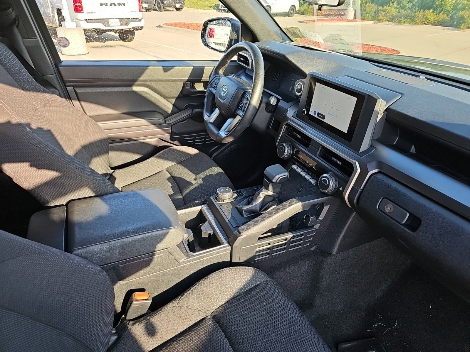 Used 2025 Toyota 4Runner SR5 AWD/4WD image 10