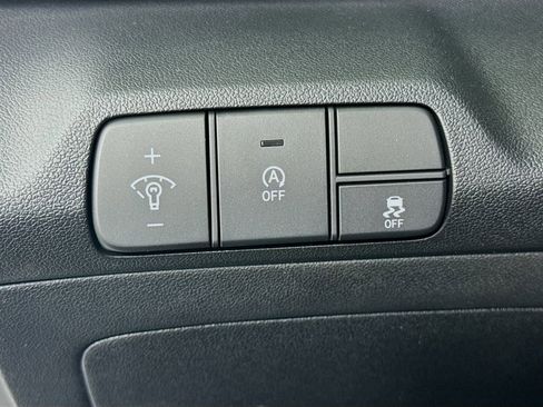 New 2026 Hyundai Elantra SE image 10