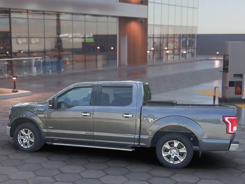 Used 2016 Ford F150 XLT w/ Equipment Group 302A Luxury image 5