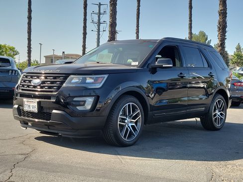 Used 2016 Ford Explorer Sport w/ Equipment Group 401A AWD/4WD image 17