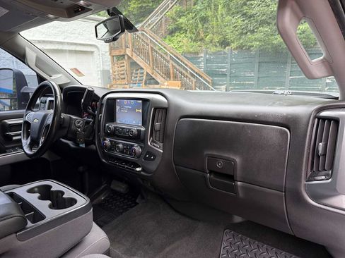 Used 2015 Chevrolet Silverado 2500 LT w/ LT Convenience Package AWD/4WD image 25