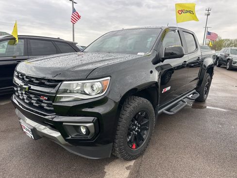 Used 2021 Chevrolet Colorado Z71 w/ Z71 Midnight Edition image 18