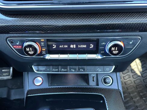 Used 2024 Audi SQ5 Prestige w/ Prestige Package AWD/4WD image 28