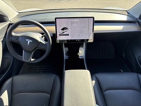 Used 2020 Tesla Model 3 Long Range image 28
