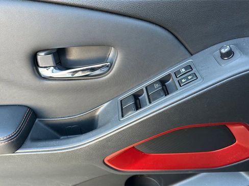 Used 2023 Nissan Frontier Pro-X w/ Pro-X Premium Package image 11