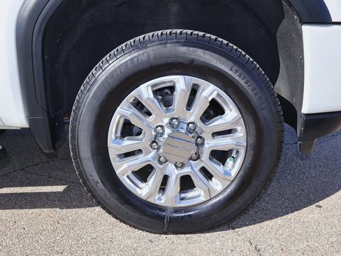 Used 2021 GMC Sierra 3500 Denali w/ Denali Ultimate Package image 33