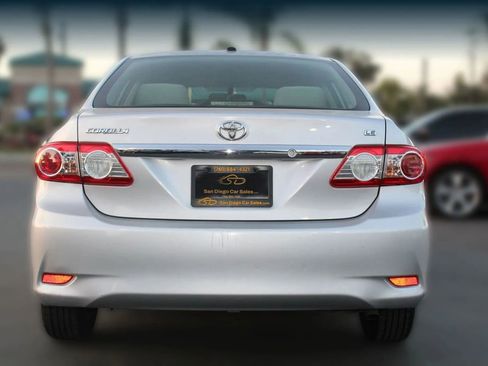 Used 2011 Toyota Corolla LE image 4