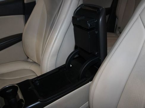 Used 2016 Lincoln MKX Reserve w/ Driver Assistance Package image 24