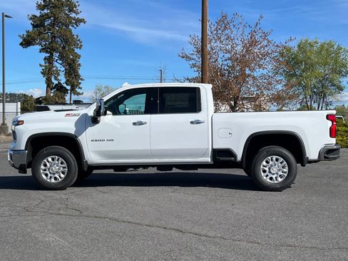 New 2026 Chevrolet Silverado 2500 LTZ w/ LTZ Premium Package AWD/4WD image 4