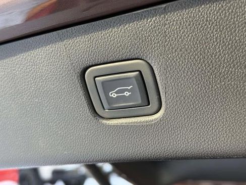 Used 2023 Chevrolet Blazer Premier w/ Driver Confidence II Package image 11