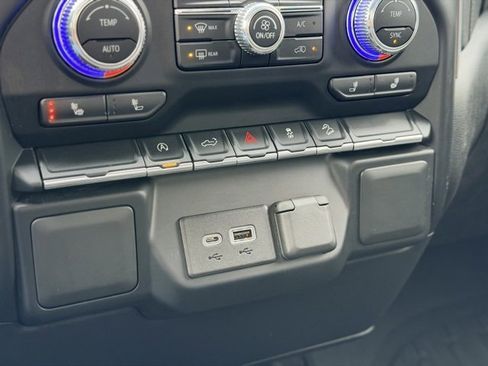 Used 2021 GMC Sierra 1500 Elevation w/ LPO, Elevation Black Package image 18