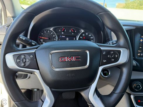 Certified 2022 GMC Terrain SLE image 26