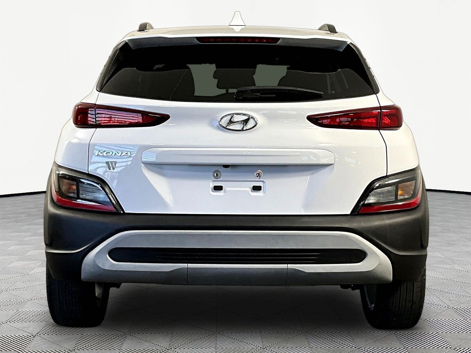 Used 2023 Hyundai Kona SEL FWD image 5