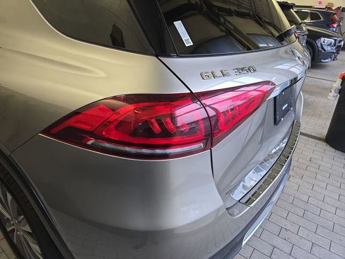 Certified 2022 Mercedes-Benz GLE 350 4MATIC w/ Premium Package image 37