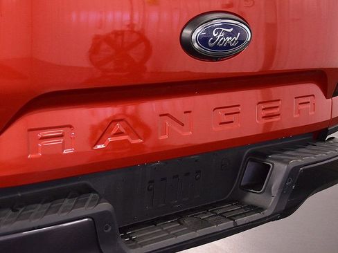 Used 2024 Ford Ranger XLT w/ Technology Package image 16