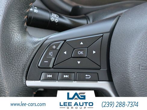 Used 2021 Nissan Kicks SR image 18