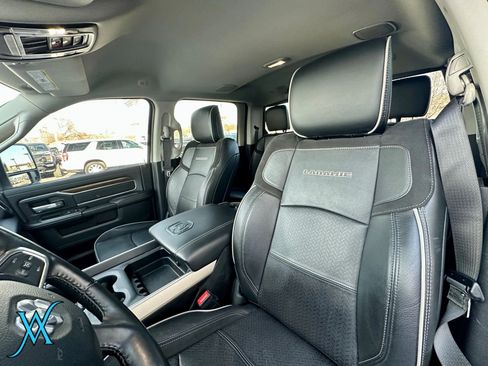 Used 2023 RAM 2500 Laramie AWD/4WD image 14