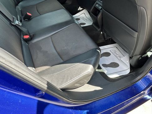 Used 2022 Honda Accord Sport image 11