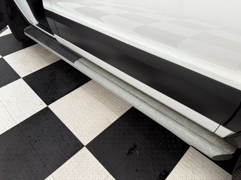 Used 2023 Ford Transit 250 Low Roof AWD w/ Exterior Upgrade Package image 17