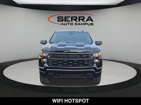 Used 2022 Chevrolet Silverado 1500 Custom Trail Boss w/ Midnight Edition AWD/4WD image 7