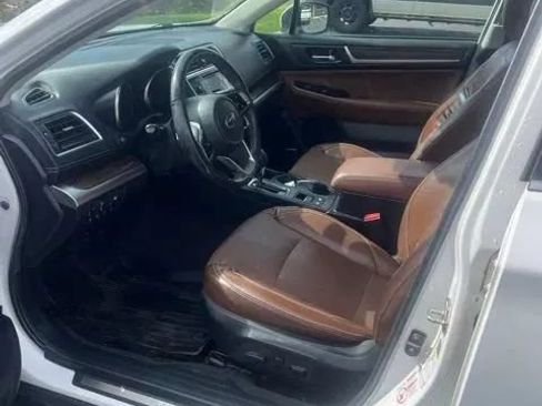 Used 2019 Subaru Outback 3.6R Touring w/ Popular Package #3A AWD/4WD image 8