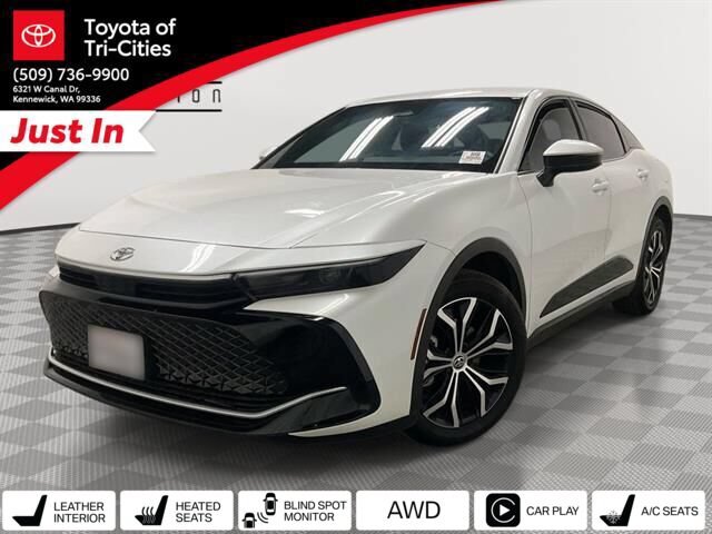 Used 2025 Toyota Crown AWD/4WD image 1
