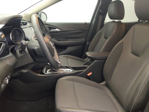 Used 2021 Buick Encore GX Select w/ Sport Touring Package FWD image 17