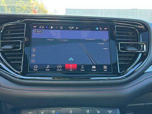 Used 2024 Dodge Durango GT image 19