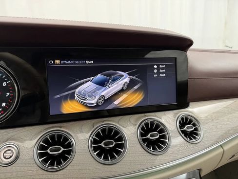 Used 2018 Mercedes-Benz E 400 4MATIC Cabriolet image 33