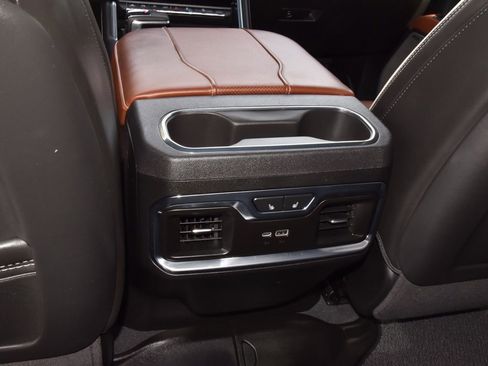 Used 2025 GMC Sierra 1500 Denali Ultimate image 18