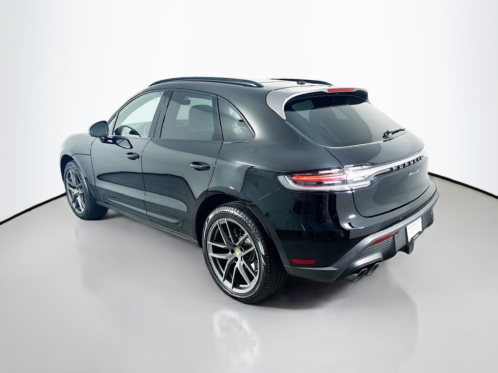 Certified 2026 Porsche Macan Turbo AWD/4WD image 3